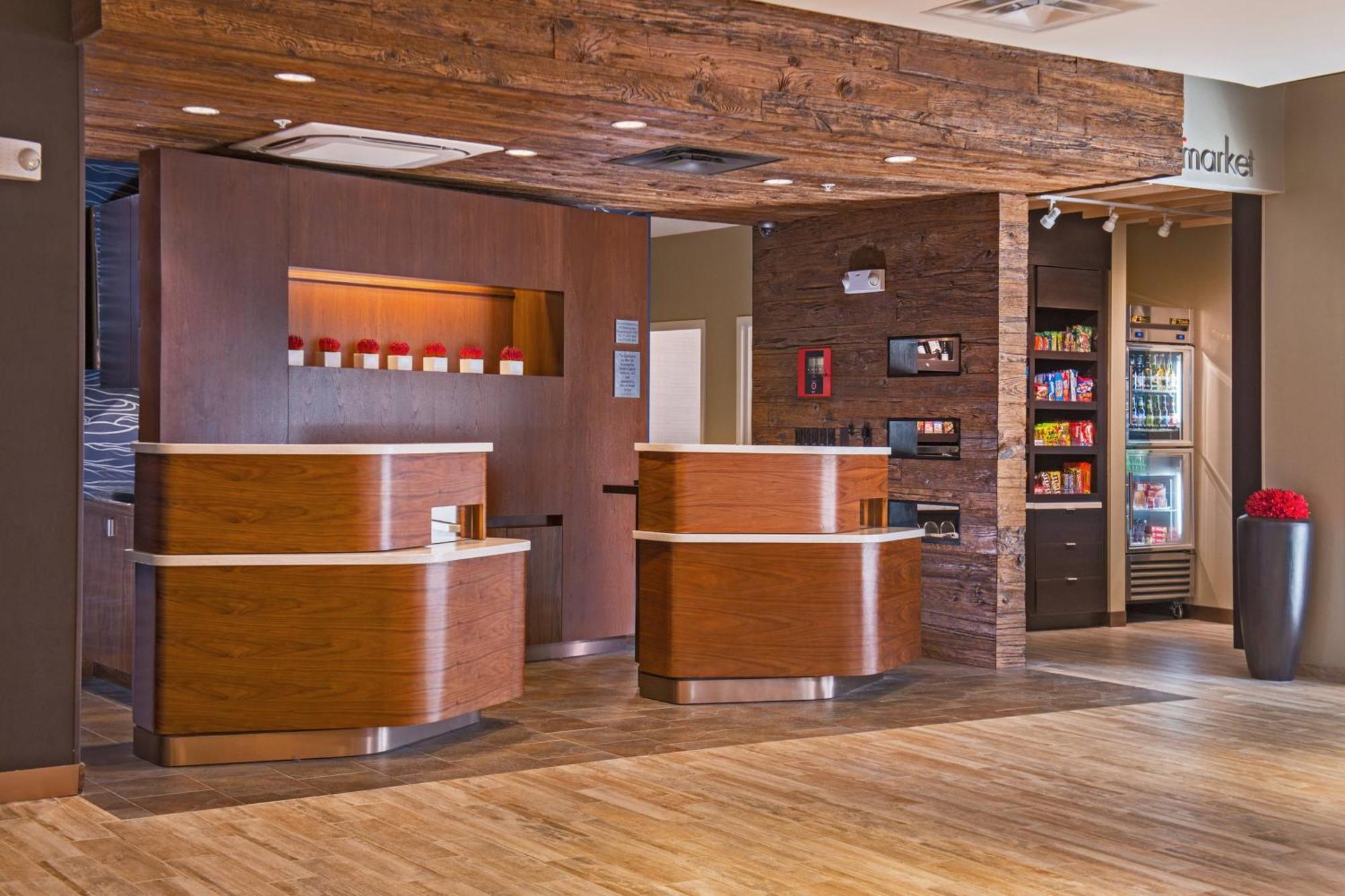 Courtyard By Marriott Shippensburg Hotel Exterior foto