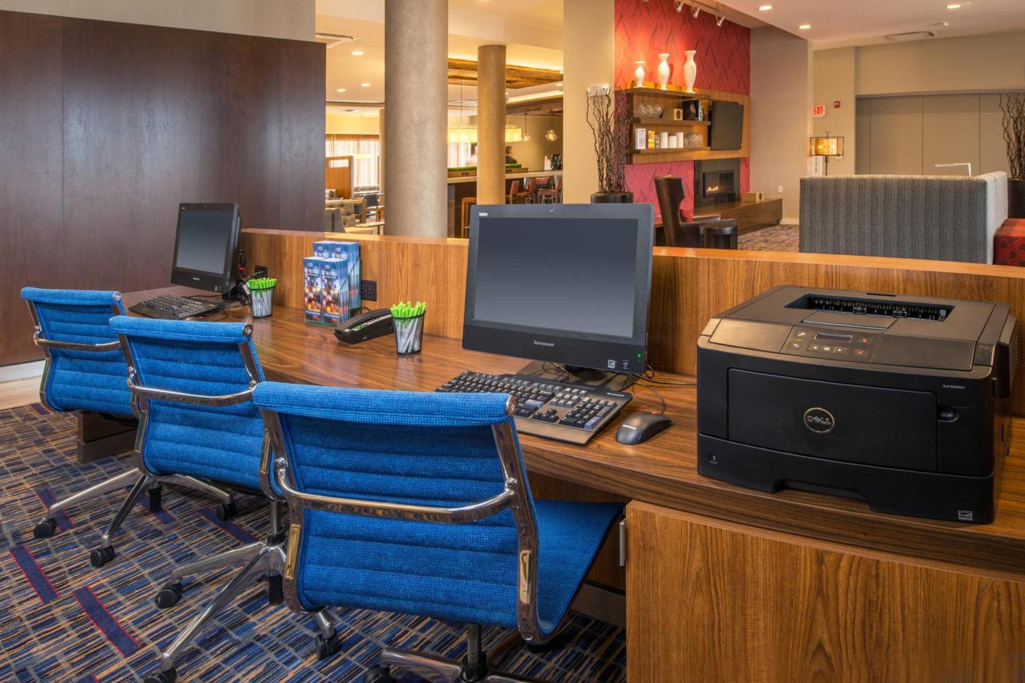 Courtyard By Marriott Shippensburg Hotel Exterior foto