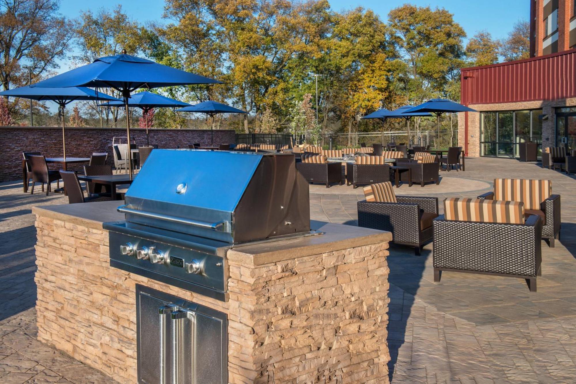 Courtyard By Marriott Shippensburg Hotel Exterior foto